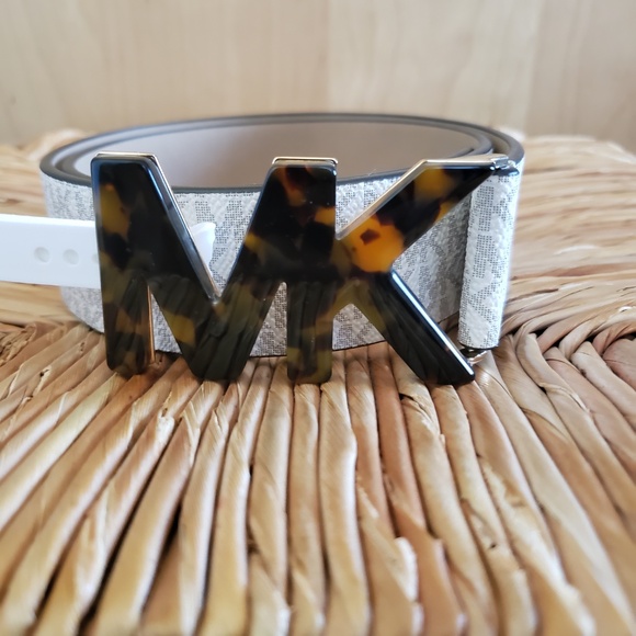 Michael Kors MK Signature Logo Belt NEW! - Picture 3 of 10